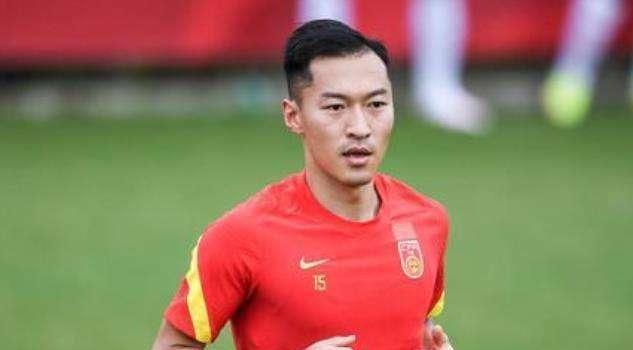 赖大师毫不犹豫的说：大小姐尽管放心，现在把泰山石髓摆上去，明天你的运势就会彻底改变。